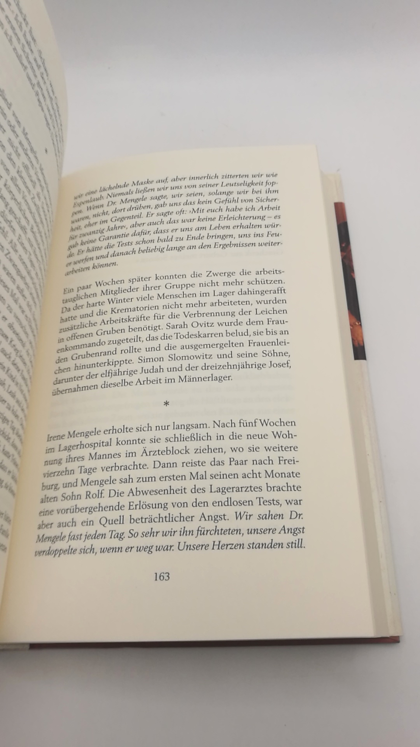 Koren, Yehuda: Im Herzen waren wir Riesen Die Überlebensgeschichte einer Liliputanerfamilie Aus dem Englischen von Erica Fischer