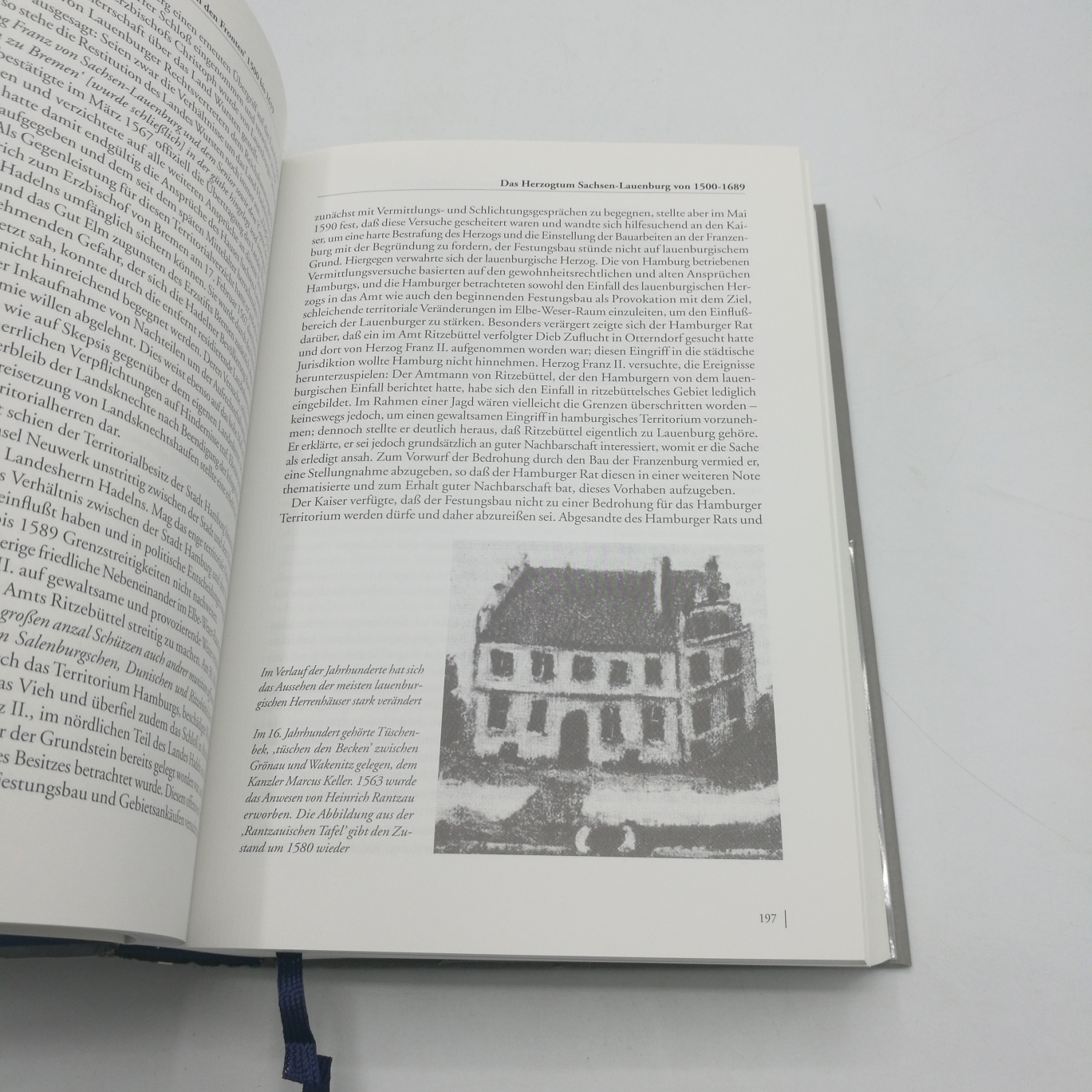 Opitz, Eckardt (Herausgeber): Herzogtum Lauenburg Das Land und seine Geschichte; ein Handbuch / hrsg. von Eckardt Opitz. [Fotos: Reinhard Scheiblich