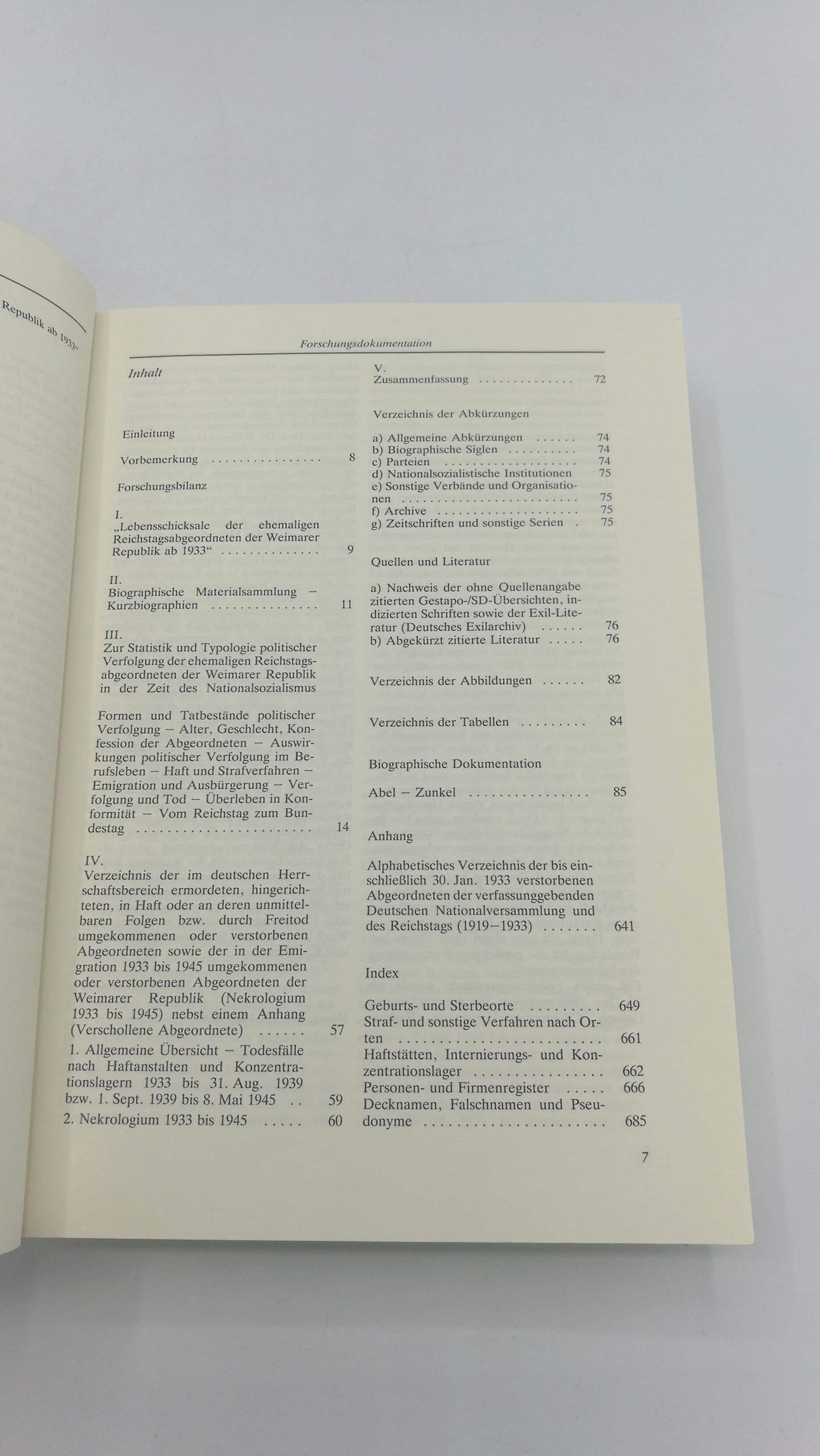 Lübbe, Katharina: MdR, die Reichstagsabgeordneten der Weimarer Republik in der Zeit des Nationalsozialismus Politische Verfolgung, Emigration und Ausbürgerung 1933 - 1945; eine biographische Dokumentation