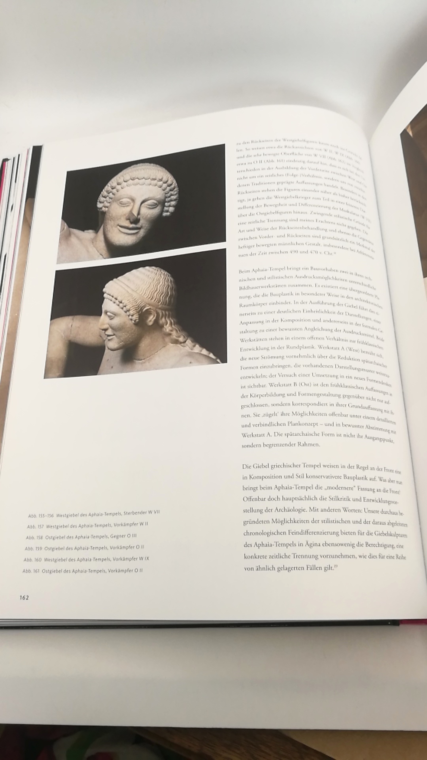 Brinkmann, Vinzenz (Herausgeber): Zurück zur Klassik Ein neuer Blick auf das alte Griechenland; eine Ausstellung der Liebieghaus-Skulpturensammlung, Frankfurt am Main, 8. Februar bis 26. Mai 2013;