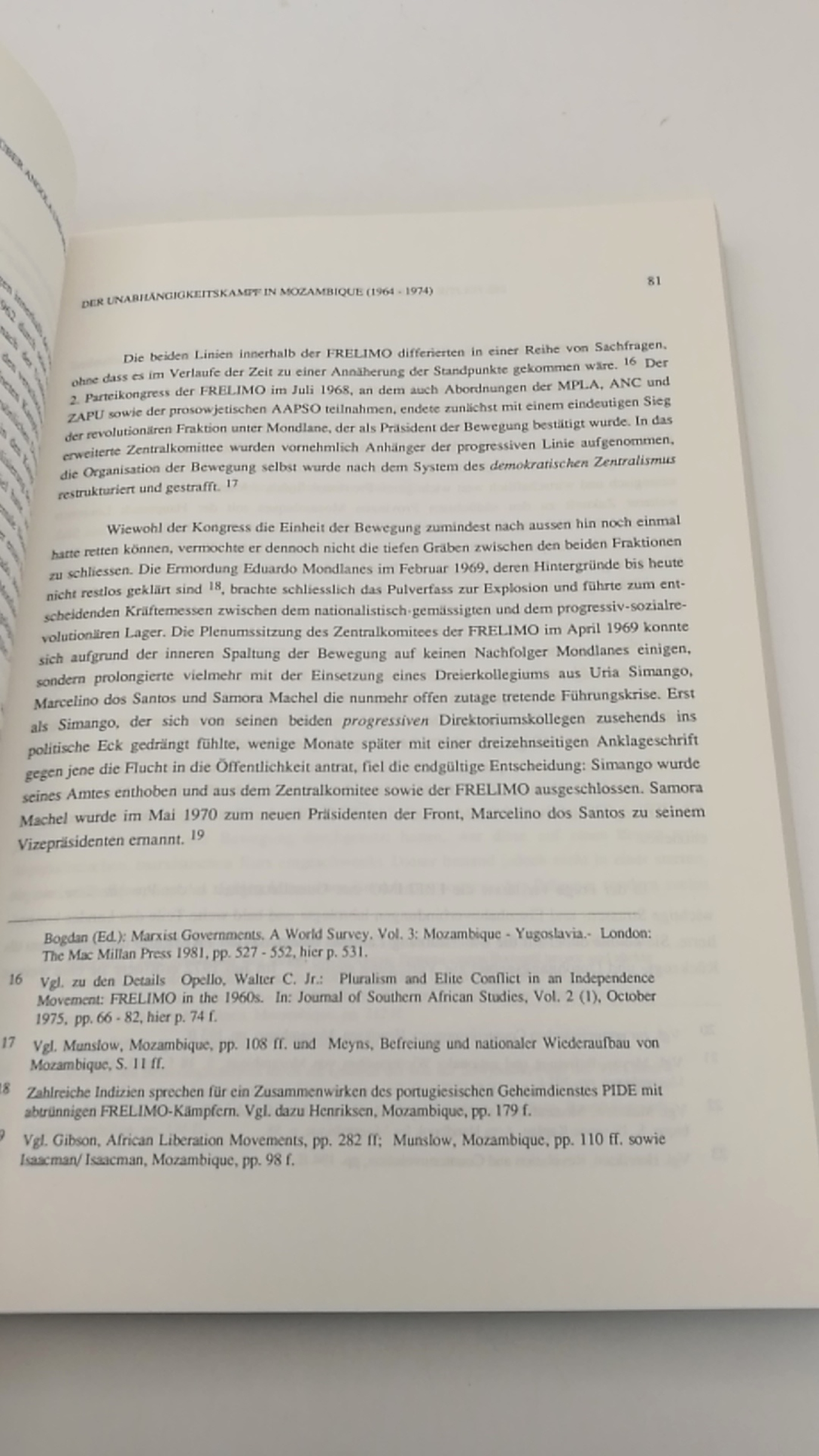 Zischg, Robert: Die Politik der Sowjetunion gegenüber Angola und Mozambique 