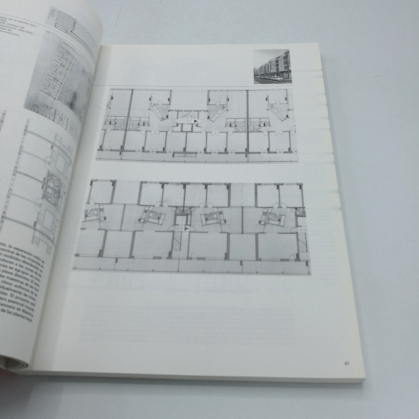 Schneider, Friederike (Herausgeber): Atlas de plantas. Viviendas. Con una nueva introd. del prof. Dr. Reinhard Giesmann, basado en los trabajos preliminares del prof. Walter Meyer-Bohe. Asesores: Reinhard Gieselmann y Hellmuth Sting. [VersiÃ³n castellana 