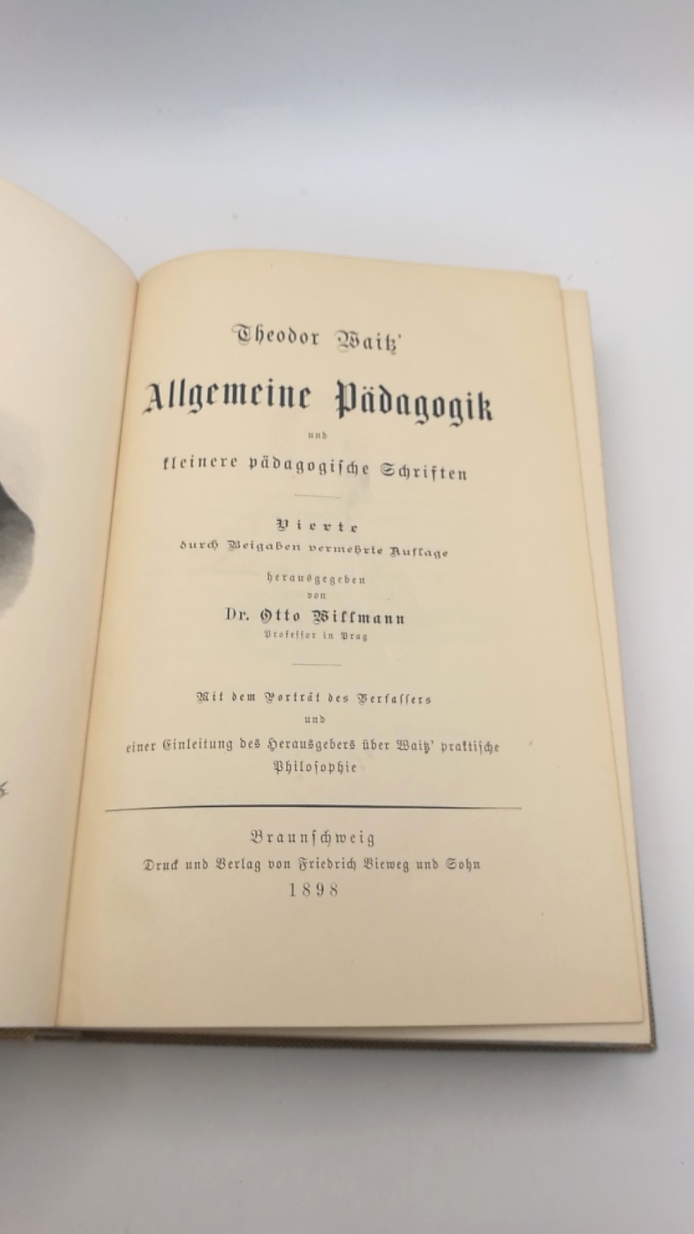 Billmann, Otto (Hrsg.): Theodor Waitz Allgemeine Pädagogik und kleinere pädagogische Schriften.