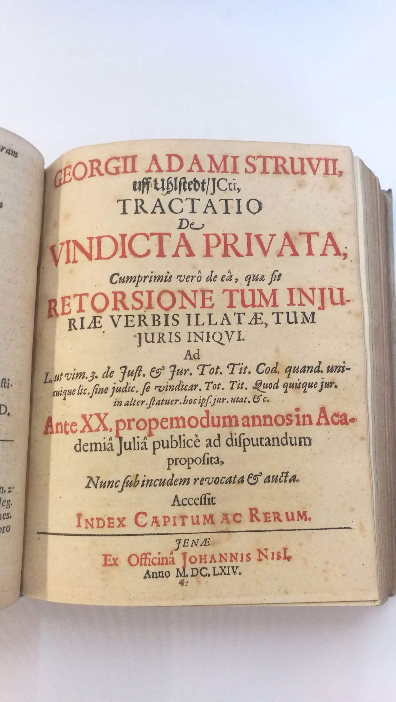 Johanne Davide Thönnikero: Sammlung von juristischen (u.a. Disputations- und Dissertations-) Schriften aus dem 17. Jahrhundert, zum Beispiel: Lucrum processus injuriarum in ane, occasione injuriati studio vindictae flagrantis, inter strepitus forenses hor