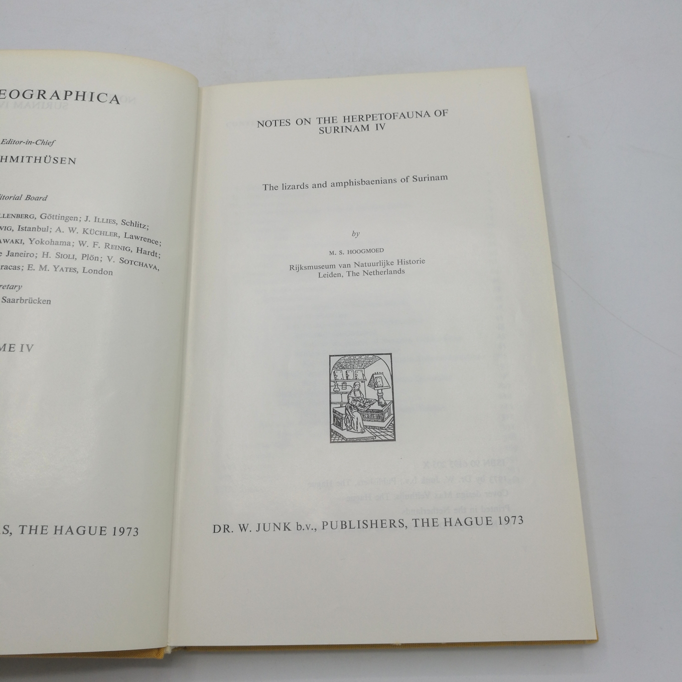 Hoogmoed, M. S.: Notes on the Herpetofauna of Surinam IV The lizard and amphisbaenians of Suranim