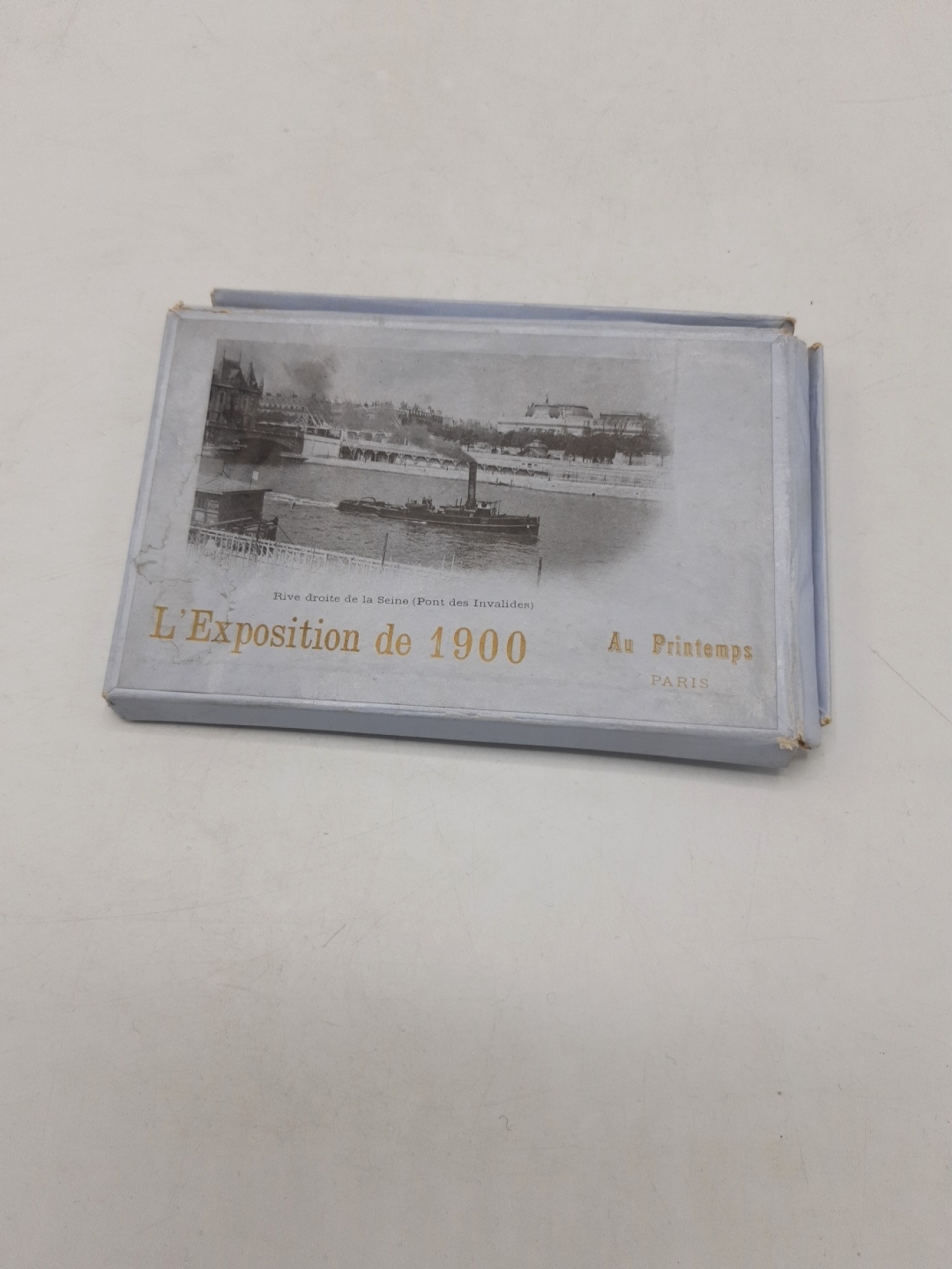 L'Exposition de 1900 au L'Exposition de 1900 au printemps Paris (Hrsg.): 27 Postkarten Pariser Weltausstellung 1900 / carte postale L'Exposition de 1900 au printemps Paris Rive droite de la Sainte (Pont des Invalides)