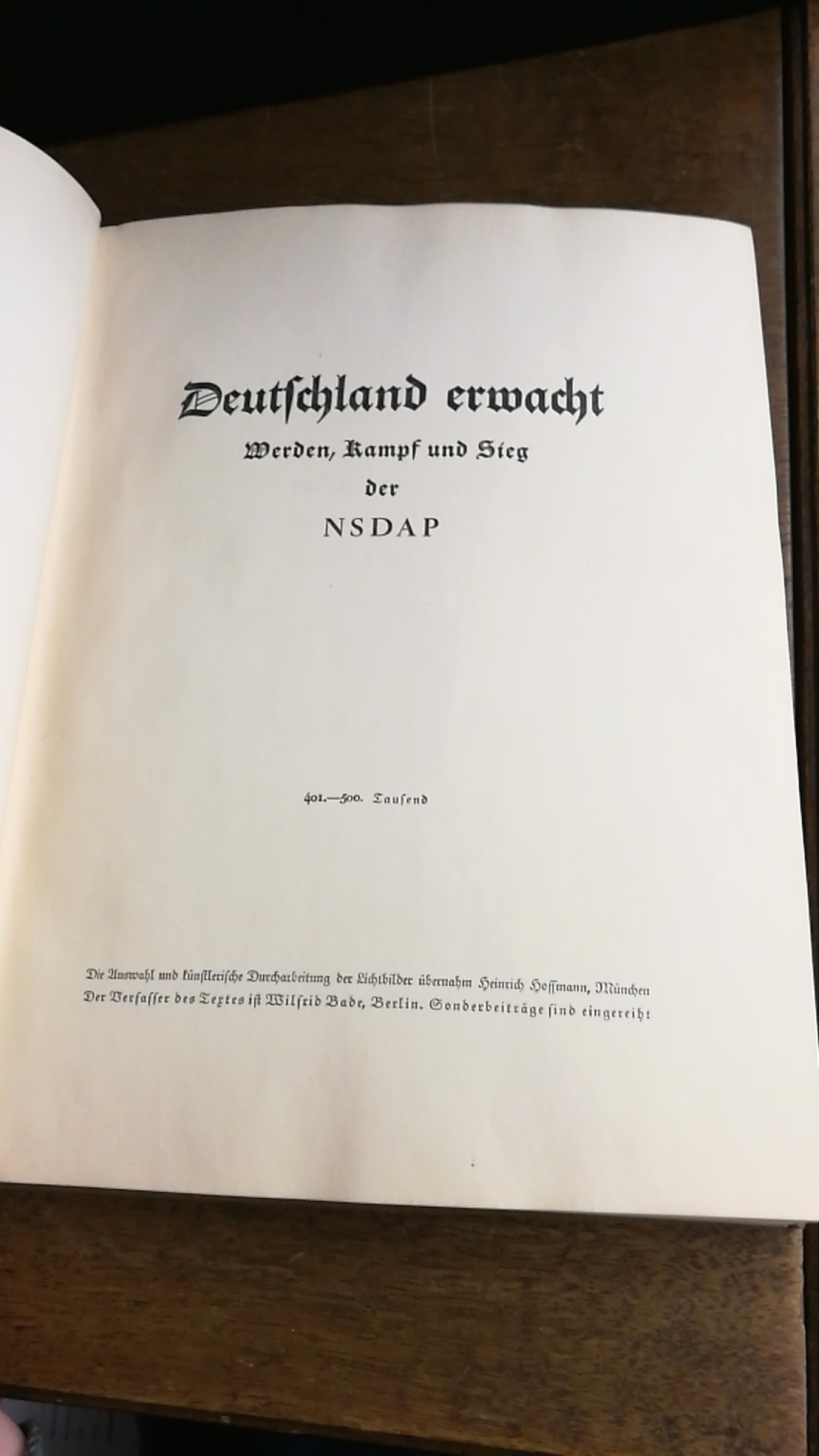 Bade, Wilfrid: Deutschland erwacht: Werden, Kampf und Sieg der NSDAP (=Sammelbilder vollständig)