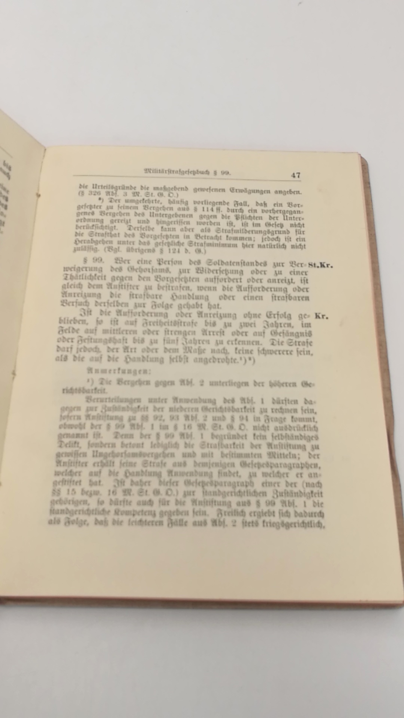 Kummer: Kommentar zum Militärstrafgesetzbuch und Reichsstrafgesetzbuch für die Zwecke der niederen Gerichtsbarkeit. (Für Gerichtsherren, Gerichtsoffiziere und Richter im Standgericht.)