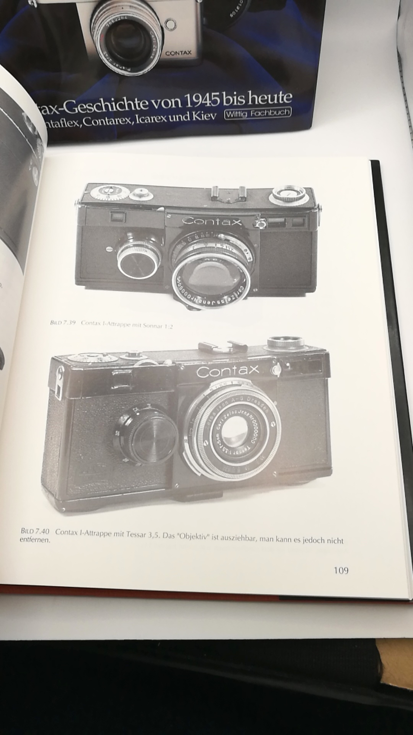 Kuc, Hans-Jürgen: Auf den Spuren der Contax, Band 1 & 2. 1: Contax Geschichte von 1932 bis 1945. 2: Contax Geschichte von 1945 bis heute. Mit Contaflex, Contarex und Kiev.