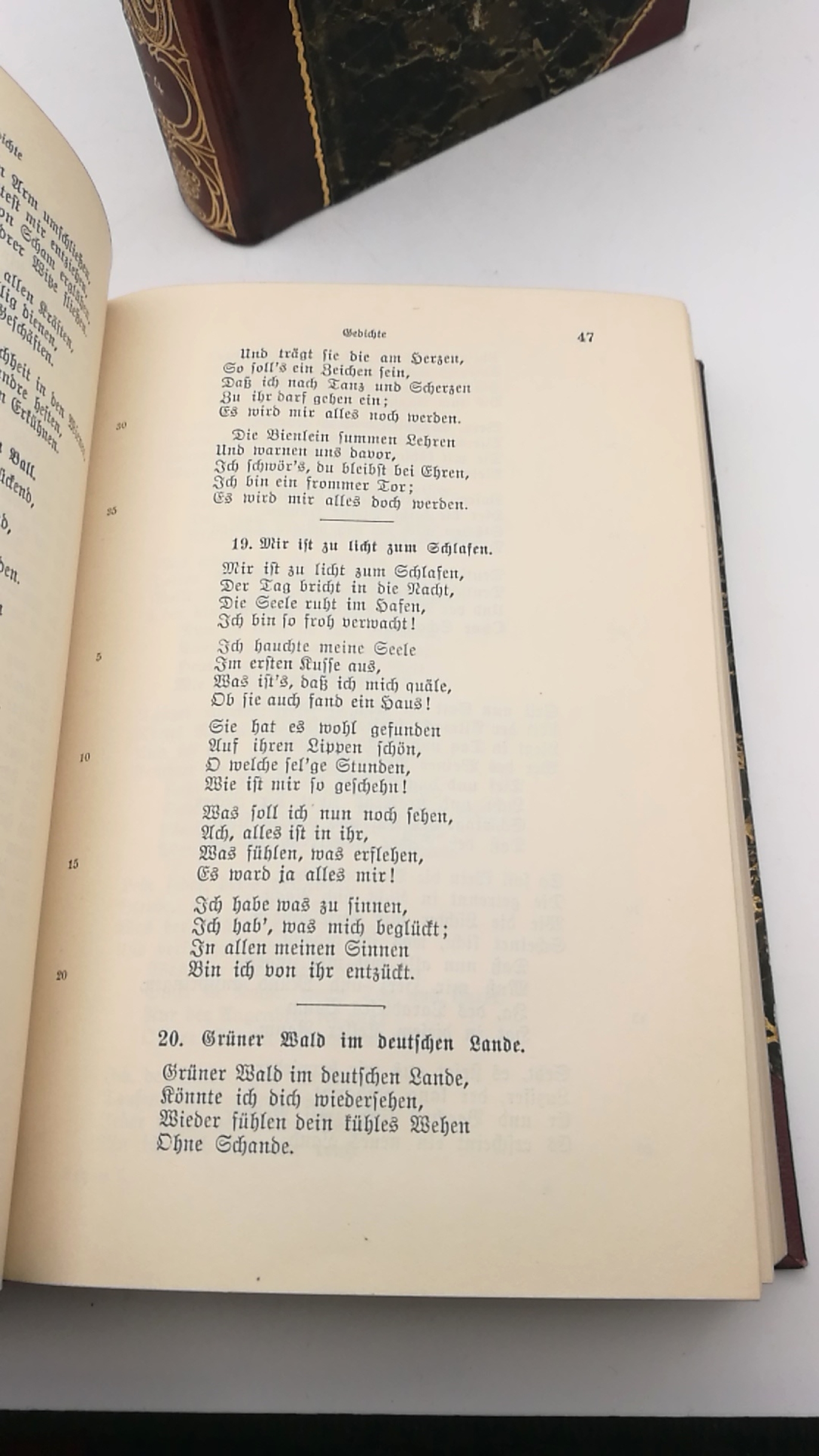 Jacobs, Monty (Hrsg.): Arnims Werke. Auswahl in vier Teilen (in 2 Bänden) Hempels Bibliothek; Klassiker-Ausgaben in neuer Bearbeitung. Goldene Klassiker-Bibliothek