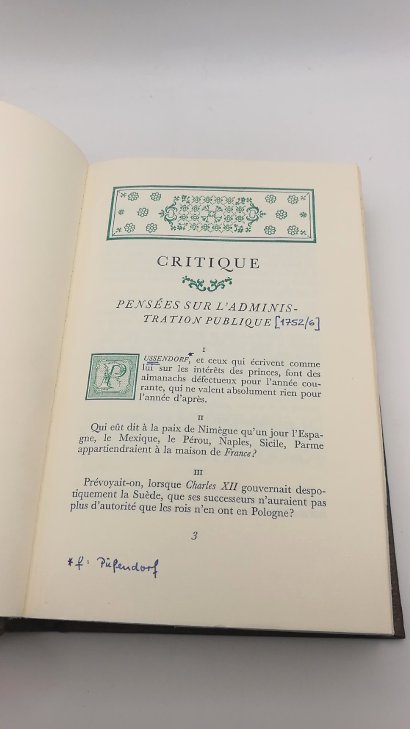 Voltaire: Mélanges philosophiques, littéraires et historiques Introduction de Pierre Gaxotte