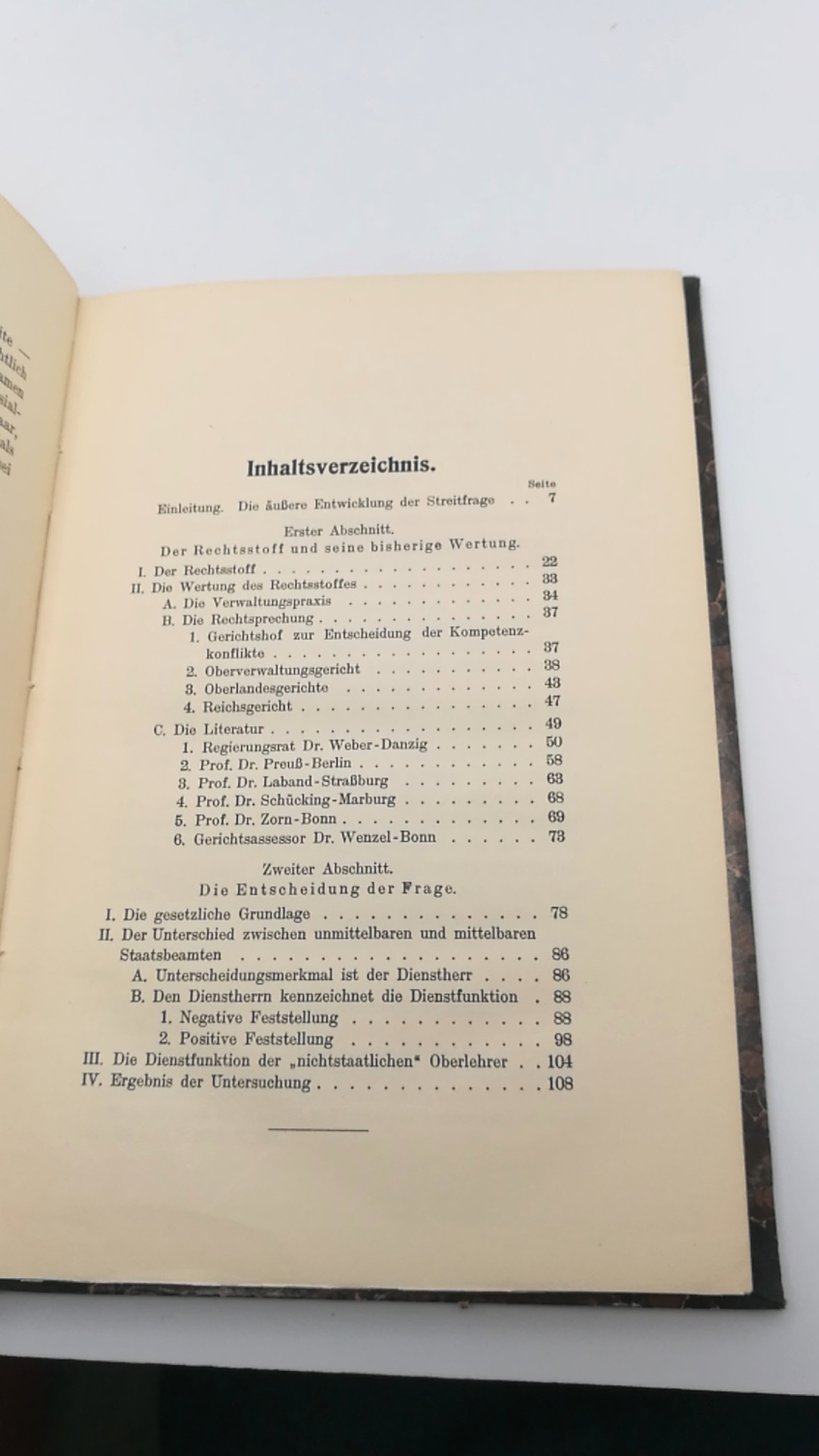 Giese, Dr. jur. Friedrich: Der Beamtencharakter der Direktoren und Oberlehrer an den nicht vom Staate unterhaltenen höheren Lehranstalten in Preußen