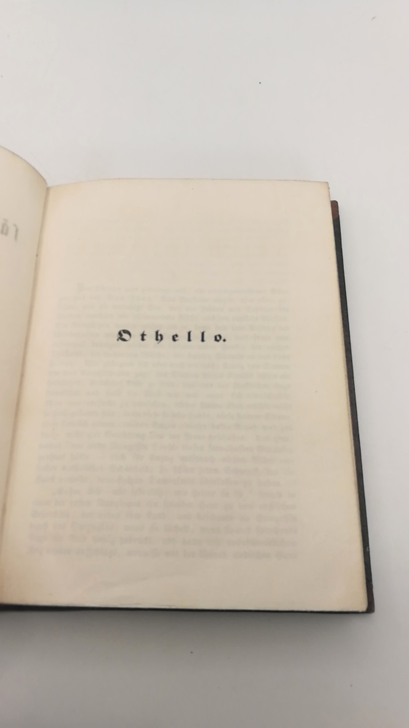 Schwab, Gustav (Hrgs.): Othello / Der Mann im Monde. Erste [1.] und Zweiter [2.] Theil Wilhelm Hauff's sämmtliche Werke. Dritter [3.] Band mit des Dichters Leben