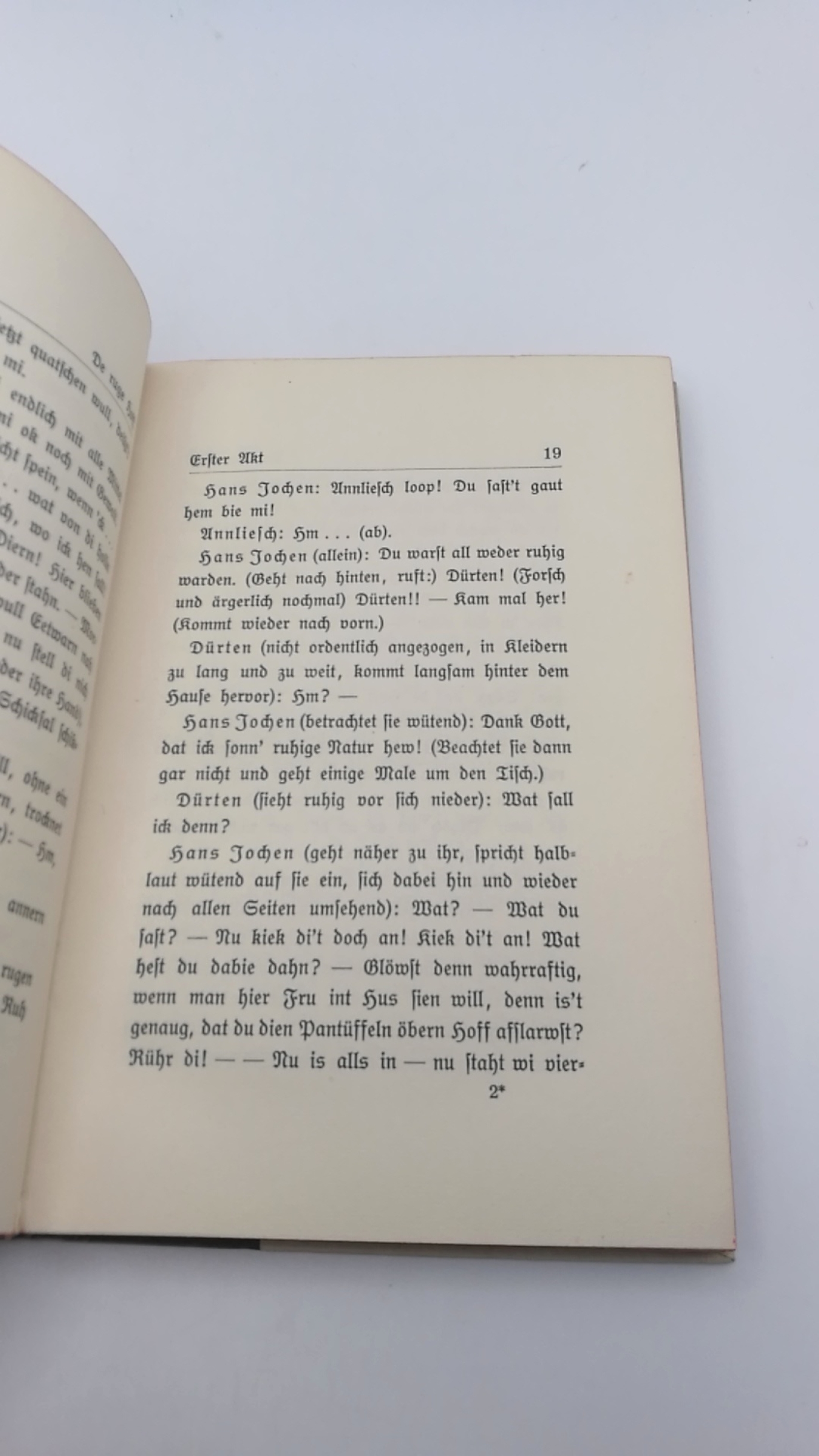 Stavenhagen, Fritz: De ruge Hoff. Niederdeutsche Bauernkomödie in fünf Akten