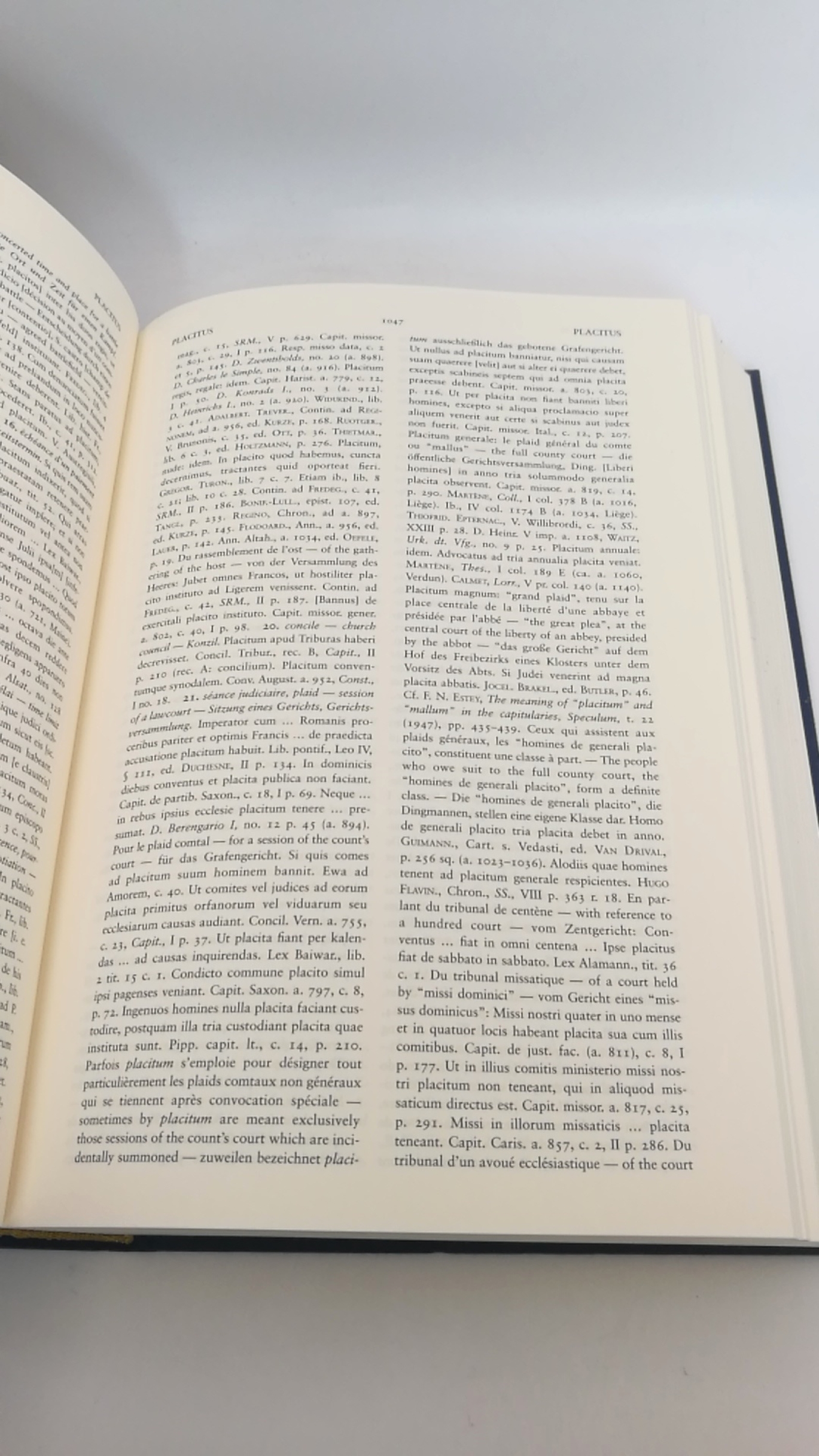 Niermeyer, Jan Frederik: Mediae latinitatis lexicon minus. 2 Bände (=vollst.) = Lexique latin médiéval = Mittellateinisches Wörterbuch