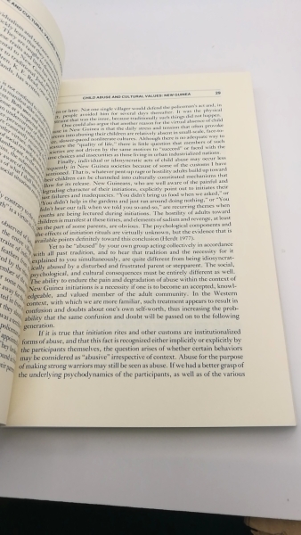 Korbin, Jill E.: Child Abuse and Neglect Cross Cultural Perspectives