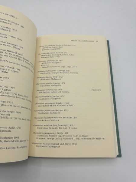 Welch, Kenneth R. G.: Herpetology of Africa A Checklist and Bibliography of the Orders Amphisbaenia, Sauria and Serpentes.