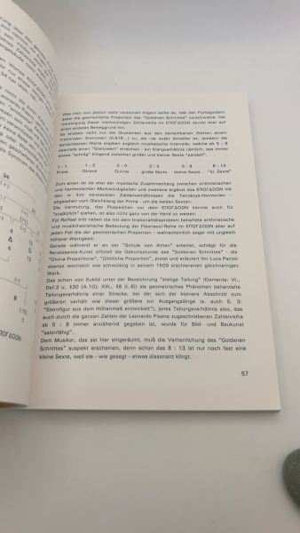 Lauenstein, Hajo: Arithmetik und Geometrie in Raffaels Schule von Athen Die geheimnisvolle Schlüsselrolle der Tafeln im Fresko für das Konzept harmonischer Komposition und der ungeahnte Bezug zum Athenatempel von Paestum