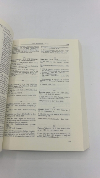 Lübbe, Katharina: MdR, die Reichstagsabgeordneten der Weimarer Republik in der Zeit des Nationalsozialismus Politische Verfolgung, Emigration und Ausbürgerung 1933 - 1945; eine biographische Dokumentation