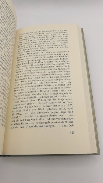 Pfaff, William: Die Gefühle der Barbaren Über das Ende des amerikanischen Jahrhunderts