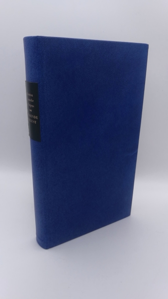 Darnton; Latouche; d´Argens: Denkende Wollust Vorzugsausgabe, gebunden in kobaltblaues Leder. 4. Serie der Anderen Bibliothek "AB 109–144" (hier Band 13). Schwarze, goldgeprägte Rückenschildchen.