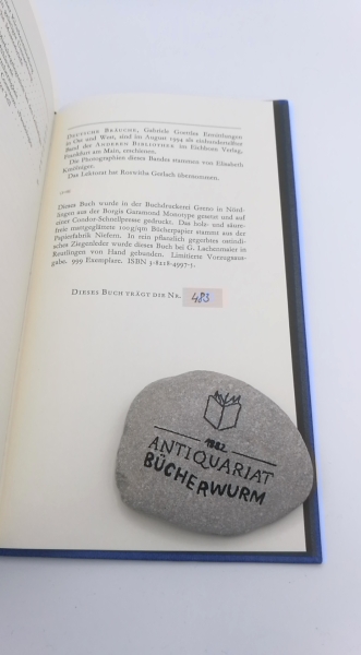 Gabriele Goettle: Deutsche Bräuche. Ermittlungen in Ost und West. Mit Photographien von Elisabeth Kmölniger Vorzugsausgabe, gebunden in kobaltblaues Leder. 4. Serie der Anderen Bibliothek "AB 109–144" (hier Band 111). Schwarze, goldgeprägte Rückenschildch