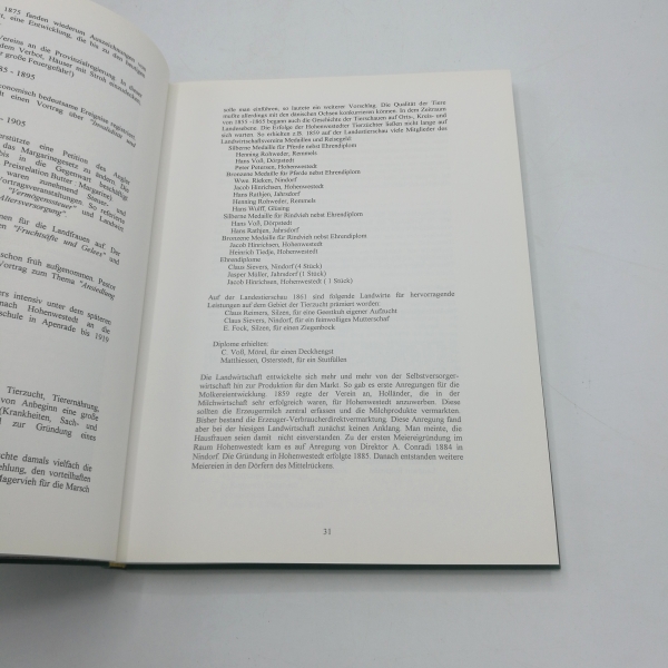 Cordts, Hans: Mittelholsteinische Landwirtschaft im Wandel der Zeit. 1855-1995 Ein agrageschichtlicher BEitrag zur Entwicklung des Vereinswesens der Bildung und Beratung im Raum Hohenwestedt