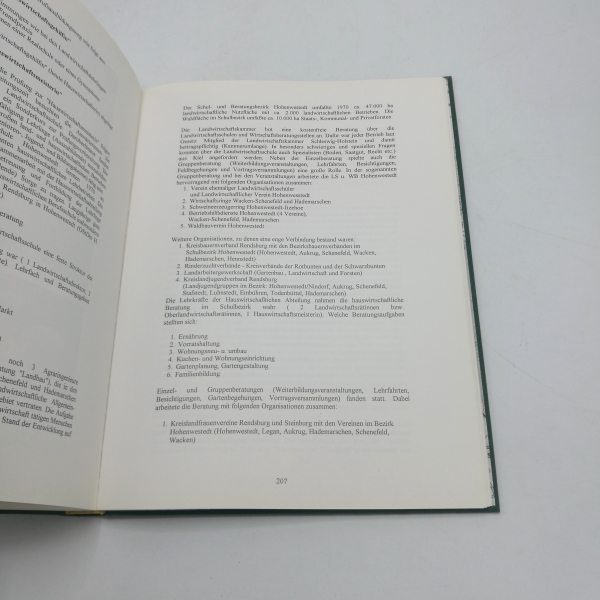 Cordts, Hans: Mittelholsteinische Landwirtschaft im Wandel der Zeit. 1855-1995 Ein agrageschichtlicher BEitrag zur Entwicklung des Vereinswesens der Bildung und Beratung im Raum Hohenwestedt