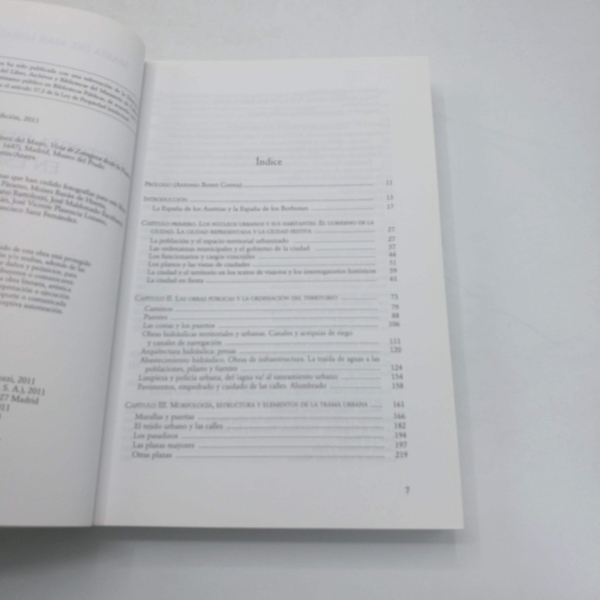 Lozano Bartolozzi, María del Mar: Historia del urbanismo en España II (vol. 2): siglos XVI, XVII y XVIII