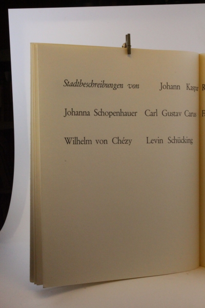 Sauer, Klaus (Hrsg.): Reisen nach Köln Köln III. Stadtbeschreibungen von Johann Kaspar Riesbeck, Georg Forster, Ernst Moritz Arndt, Johanna Schopenhauer, Carl Gustav Carus, Fanny Lewald, Johann Georg Kohl, Ph.M. Klein, Wilhelm von Chezy, Levin Schücking.