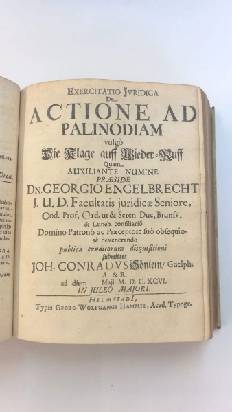 Johanne Davide Thönnikero: Sammlung von juristischen (u.a. Disputations- und Dissertations-) Schriften aus dem 17. Jahrhundert, zum Beispiel: Lucrum processus injuriarum in ane, occasione injuriati studio vindictae flagrantis, inter strepitus forenses hor