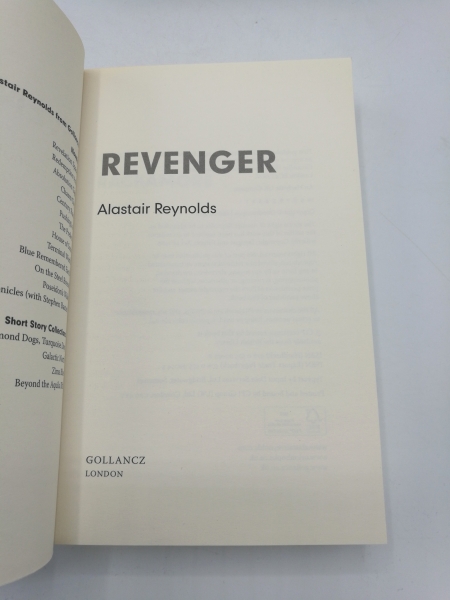 Reynolds, Alastair: Revenger. 3 Bände (vollständig)