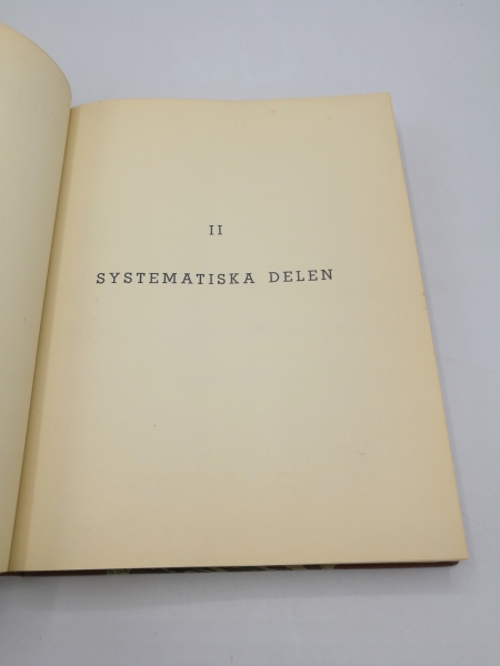 Nordström, F., E. Wahlgren et al.: Svenska Fjärilar (Vol 1 + Vol. 2) Systematisk Bearbetning ev Sveriges Storfjärilar Macrolepidoptera