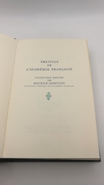 Voltaire: Mélanges philosophiques, littéraires et historiques Introduction de Pierre Gaxotte