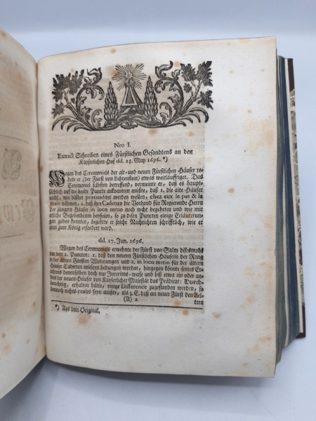 Moser, Friedrich Carl von: Teutsches Hof-Recht, enthaltend eine Systematische Abhandlung Von der Geschichte des Teutschen Hof-Wesens. [...] Nebst vielen ungedruckten Hof-Ordnungen und Ceremoniel--Nachrichten