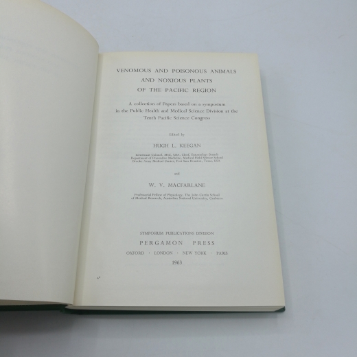 Keegan, H. L.: Venomous and Poisonous Animals and Noxious Animals and Noxious Plants of the Pacific