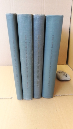 Müller, Arno Hermann: Lehrbuch der Paläozoologie. Band 1+ 2 von 3. (=2 Bände vollst. in 4 Büchern)